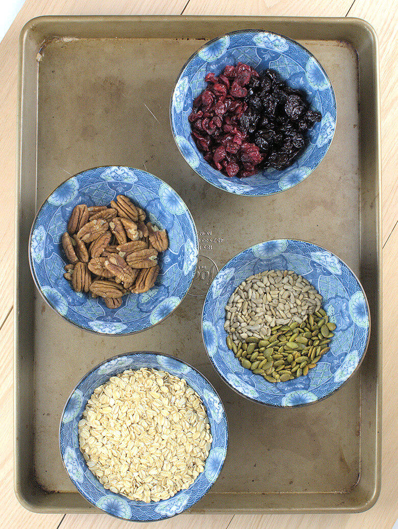 Picture of ingredients of Granola