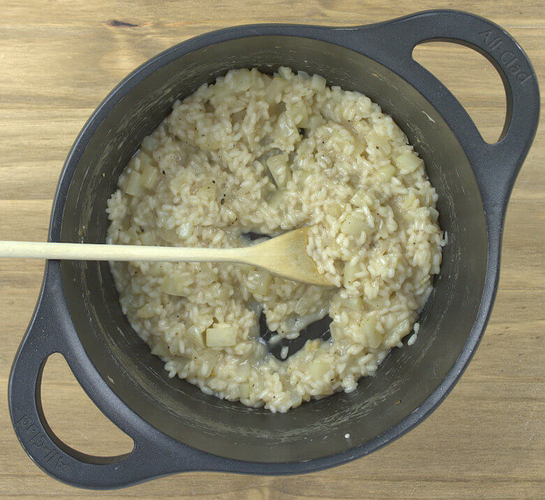 Picture of risotto in pan