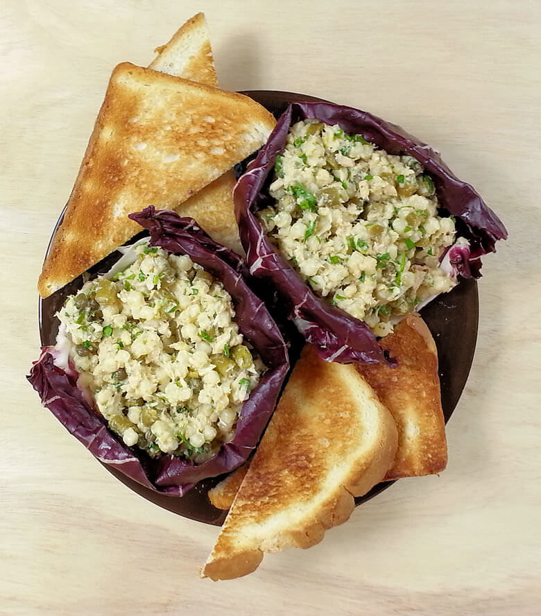 Picture of Radicchio Shells with Tuna Fish Salad and toast