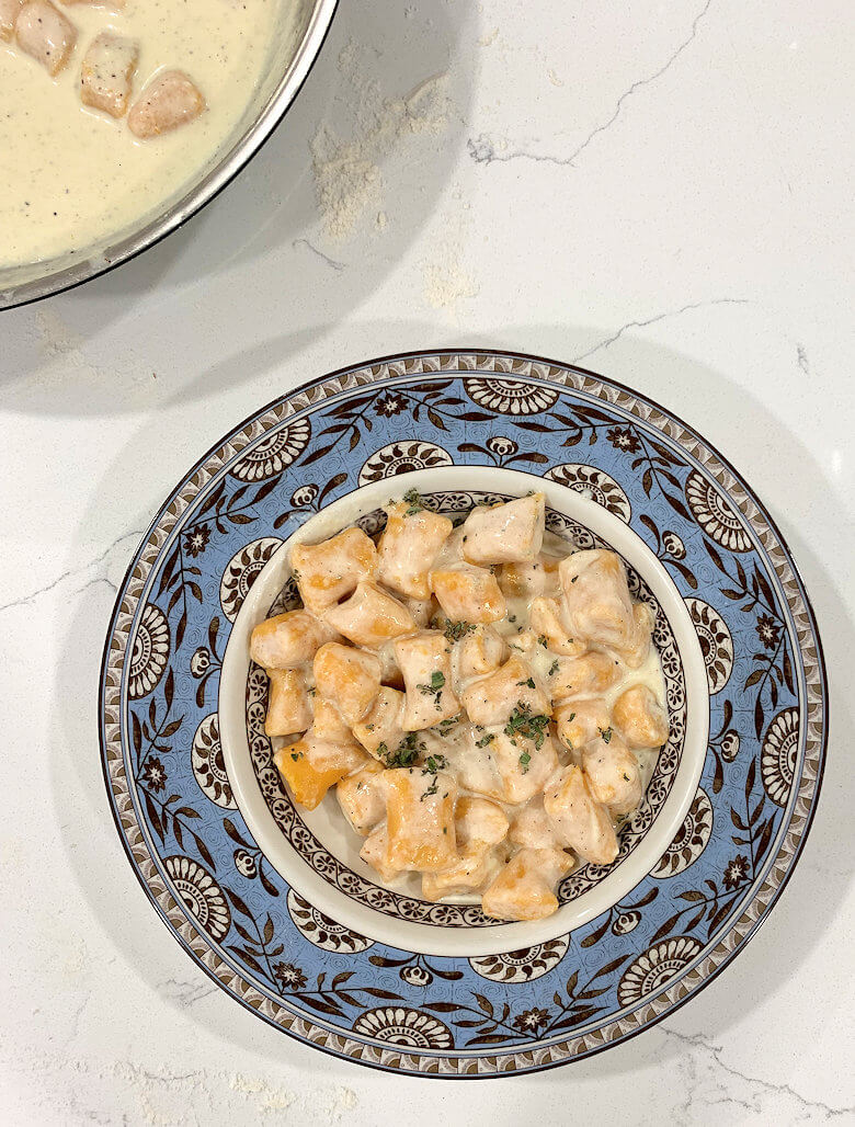 Gnocchi in cheese sauce