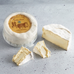 Picture of brillat-savarin cheese